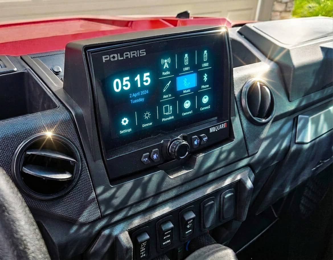 "BACKORDERED" - 2018 - 2024 Polaris Ranger XP 1000 / 1000 Dash Mounted Audio Kit - MB Quart 7" Touchscreen Display - Rockford Fosgate M0-65B Speakers - 320 Watt Amplifier